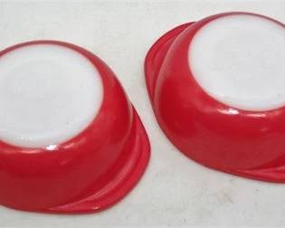 Lot 023   3 Bid(s)
VTG Pyrex bowls casseroles