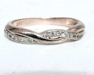 Lot 104   12 Bid(s)
Sterling Silver ring clear stones