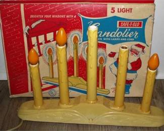 Lot 034   1 Bid(s)
VTG Santa Candolier Christmas light
