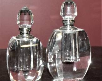 Lot 073   2 Bid(s)
2 Crystal perfume bottles