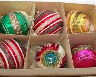 Lot 033   5 Bid(s)
VTG Christmas ornaments