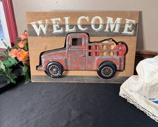 Wooden welcome sign with dimensional metal produce truck 11" x 16"