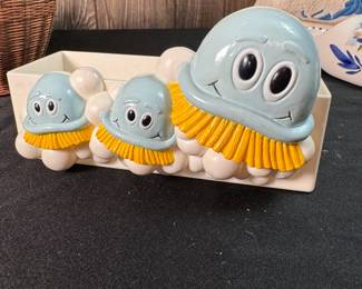 Scrubbing Bubbles bathtub organizer