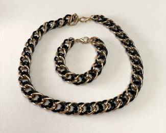 Jewelry Lot #15 black and gold-tone linked 18" necklace and bracelet