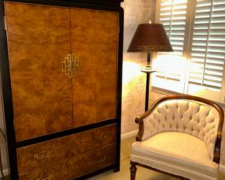 Beautiful burl and black lacquered wardrobe (Century)