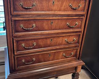 Silver chest ( Brandt)