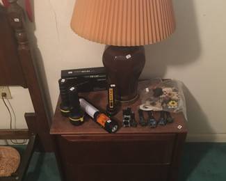 Nightstands, lamp, flashlights 