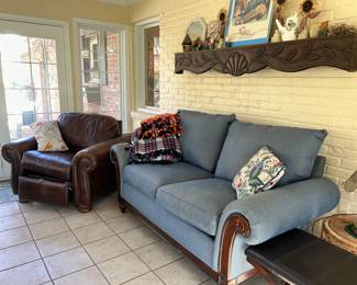 Sofa ( Thomasville) leather recliner
