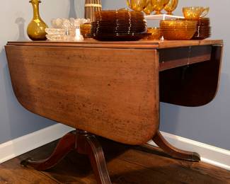 Set of vintage amber dishes