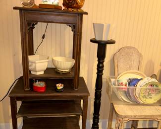 End tables, vintage lighted lion