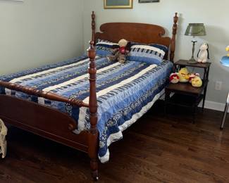Antique Full bed