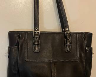 JUST ADDED (11/30 - 6 p.m.) - Coach Hobo Purse - This will not be 50% off on Friday. 