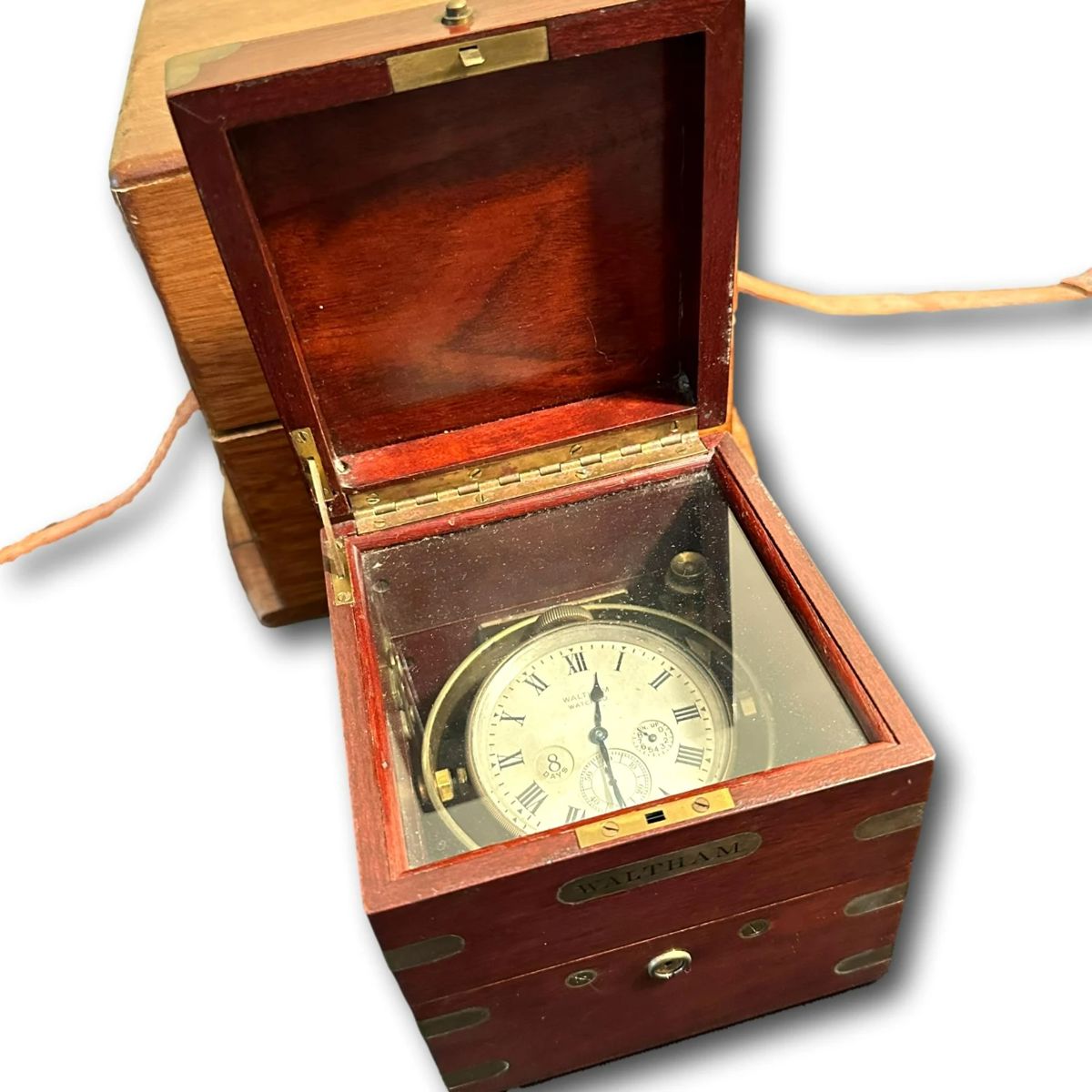 Online Auction Treasures from a Hyde Park... starts on 11/11/2023