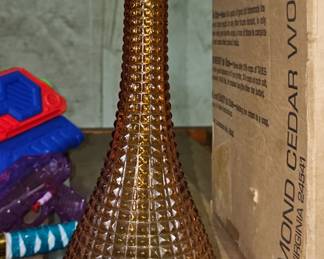 VINTAGE AMBER GLASS VASE