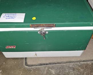 VINTAGE COLEMAN COOLER