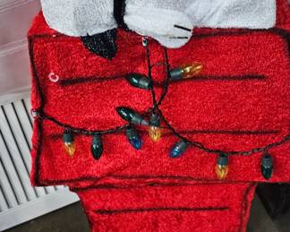 CHRISTMAS DECOR SNOOPY