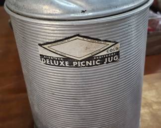 VINTAGE METAL DELUXE PICNIC JUG