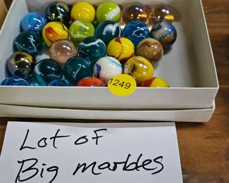 LOT OF BIG MARBLES