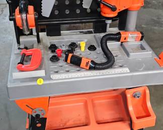 BLACK AND DECKER TOOLBENCH TOY
