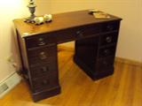 Mahogany Drexel desk