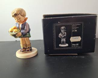 5" Goebel Hummel "Gift from a Friend" No 485 Exclusive Edition in Box