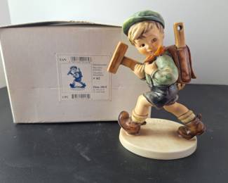 6" Goebel Hummel "LITTLE ARCHITECT" HUM 410/I - FIRST ISSUE 1993