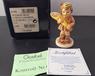 M.I. Hummel 549 "A Sweet Offering" Little Girl Flowers Club Member 1993/1994 in Box