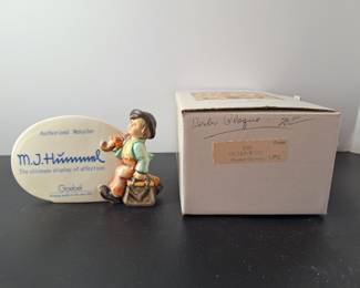 M J Hummel Authorized Retailer Plaque Goebel 1976 in Box