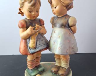 7" Goebel Hummel "KNITTING LESSON" No. 256