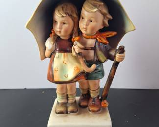 Hummel Goebel No.71 "STORMY WEATHER" Figurine