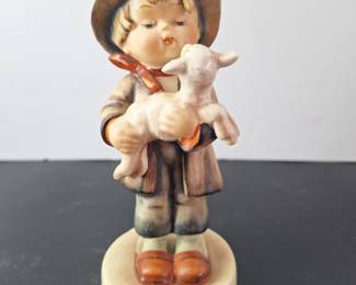 6" Antique Hummel Figurine "LOST SHEEP" # 68/0 - Marked Crown - U.S Zone
