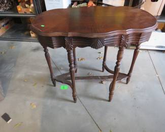Lot 500. Side table 34x30x21"