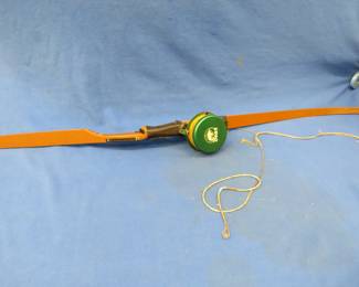 Lot 471. Vintage 50 Lb., 28" long bow set up for bow fishing