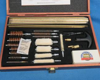 Lot 465. Gunmaster Universal Cleaning Kit
