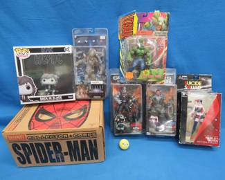 Lot 281. Video Game and Comic Collectable Figures Including Gears of War, Savage Dragon, Aliens Vs Predator, and Spiderman