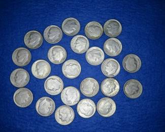 Lot 362. 25 Silver Dimes