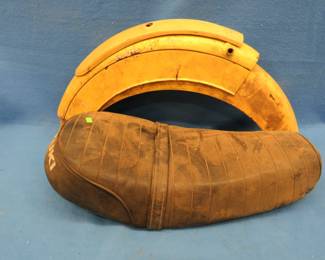 Lot 356. Suzuki motorcycle seat and fenders