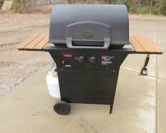 Lot 436. Sunbeam gas grill with tank