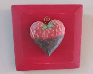 Holiday gift ideas, heart wall decoration