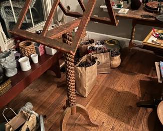 Antique turned pedestal quilt stand