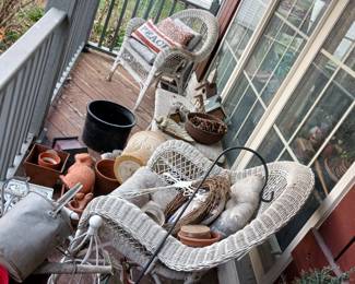 Antique wicker patio furniture