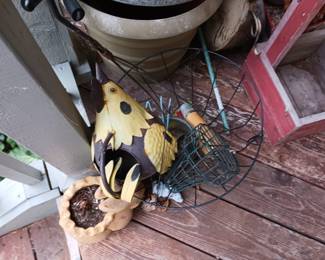 Primitive Country Farmhouse collectibles