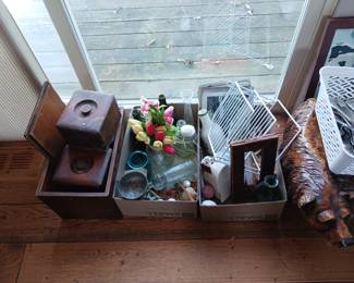 Primitive wood canister set