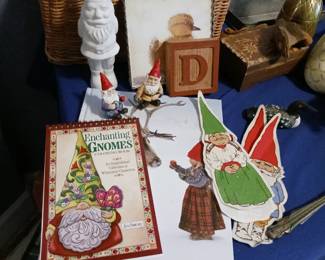 Nice variety of gnome decorations
