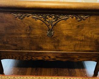 Antique/Vintage Carved Mahogany Bed. Headboard/Foot.