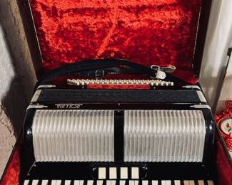 Vintage Pollina 4 Button Accordion with Hard Case. It Works!