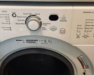 Kenmore Stackable Washer/Dryer.