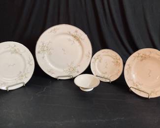 Colonial Fine China. Large Set with serving and Coffee/Tea. 93 Pieces.