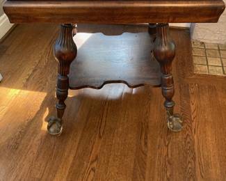 Spectacular Antique Tiger Oak Ball & Claw Parlor Table!