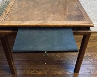 Vintage Wood End Table.